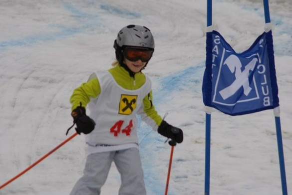 mini-bea_Kinderskirennen 058.jpg