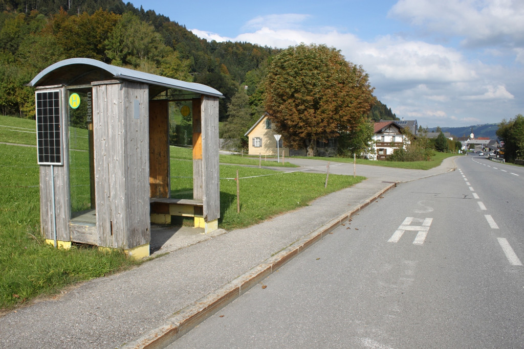 Langen Buswartehaus EPS soltec 2012 _17__jpg-1349435253