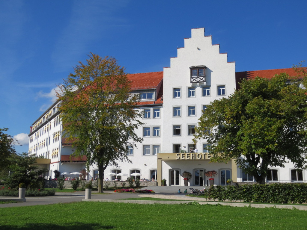 Seehotel Ansichten Sp__tsommer 2012 _5__jpg-1349446532