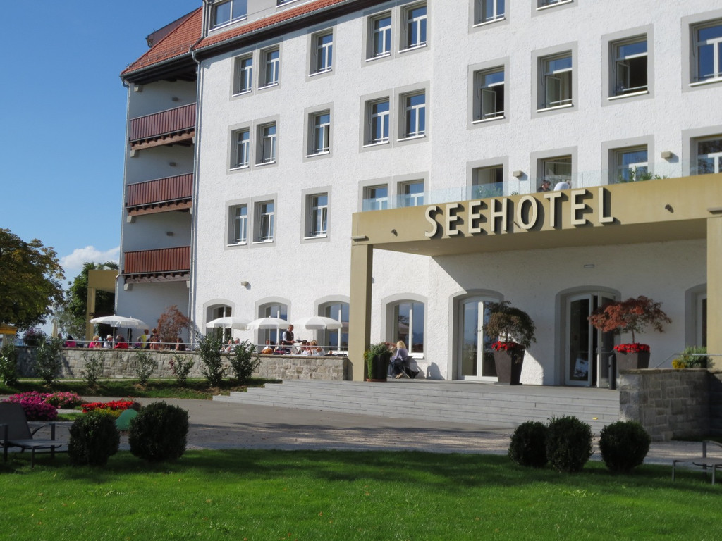 Seehotel Ansichten Sp__tsommer 2012 _7__jpg-1349446541