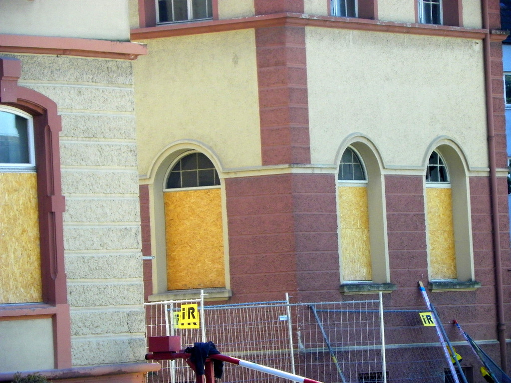 116_2600_JPG-1349472206