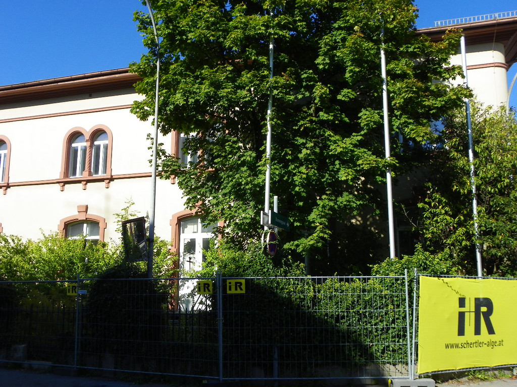 116_2610_JPG-1349472227