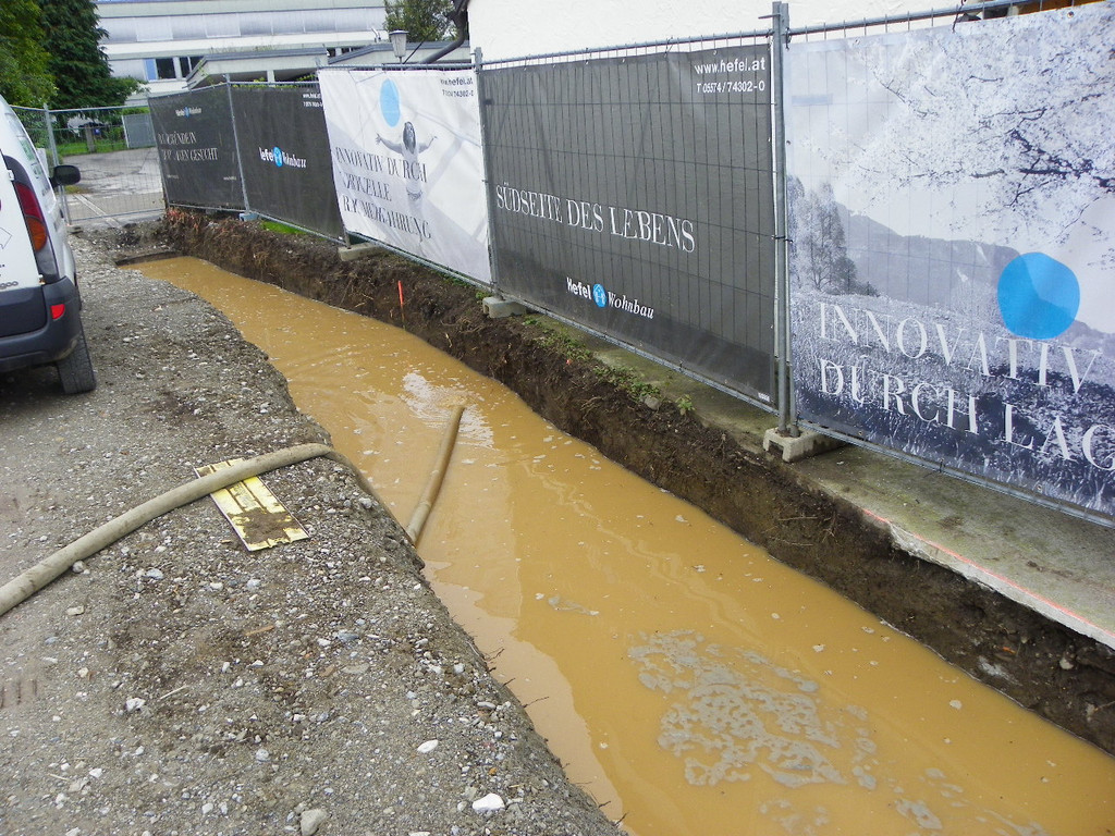 116_4040_JPG-1349473161