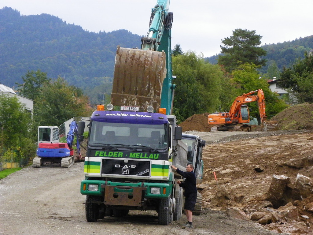 116_4046_JPG-1349473187