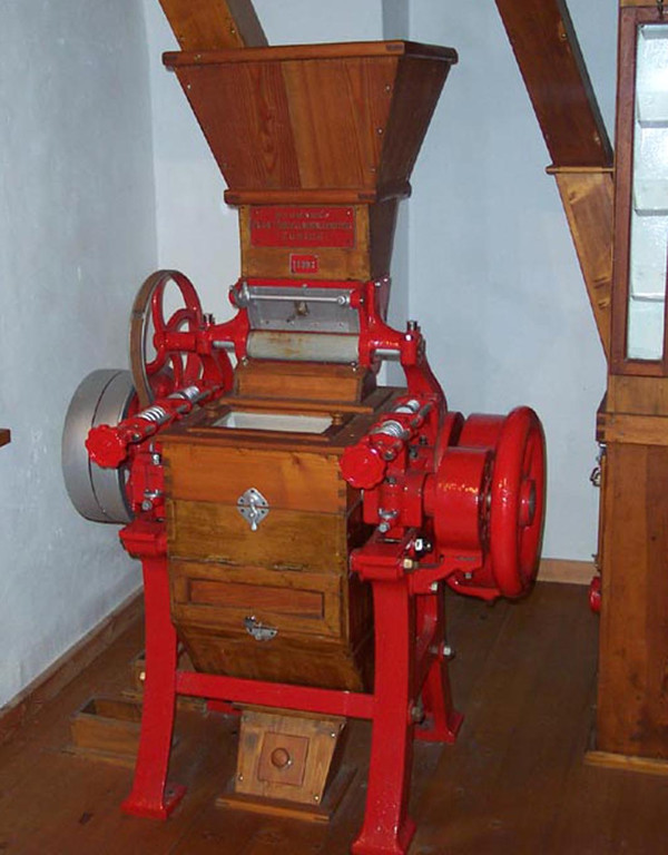 Nacht2bWalzenstuhl _Porzell__ Bj_ 1880_JPG-1349517292