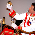 Christian Mair alias Kaiser Christian I, gewährte im Reichshofsaal eine Audienz.