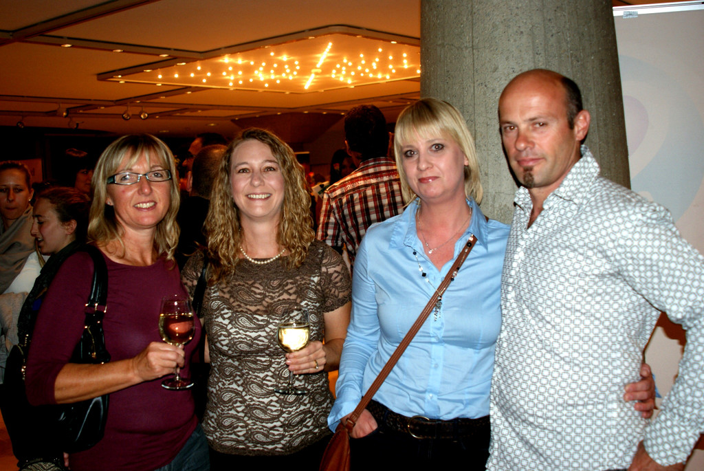 A 07_JPG-1349531082
