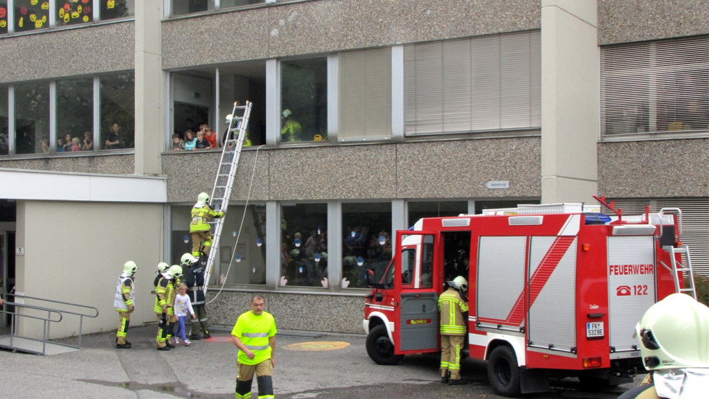 KOE_Feuerwehr__bung Tisis 69_jpg-1349553042
