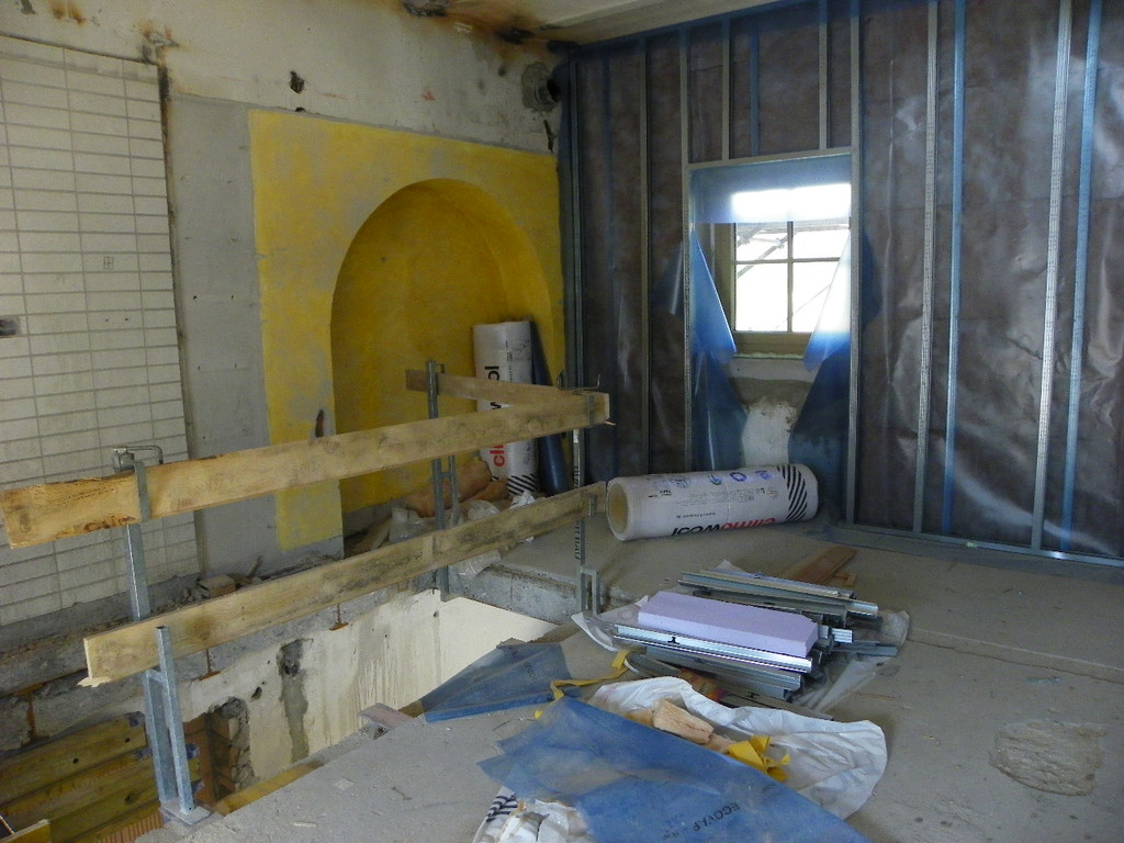 114_2401_JPG-1349564819