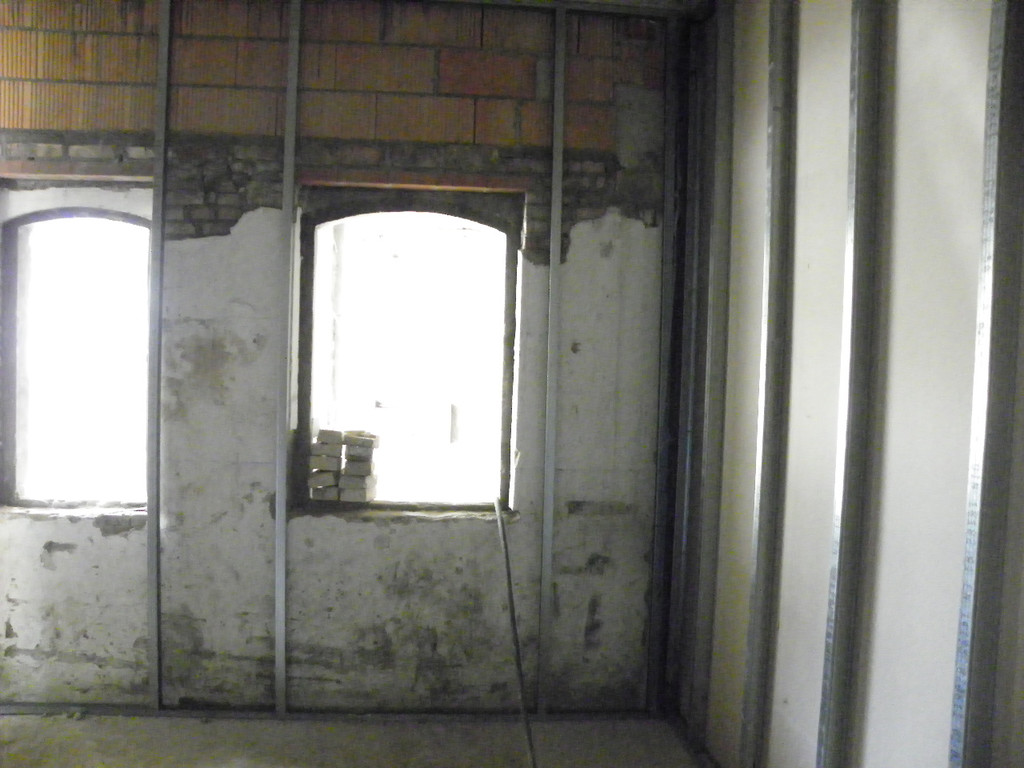 114_2373_JPG-1349564782