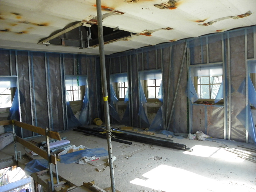 114_2399_JPG-1349564806