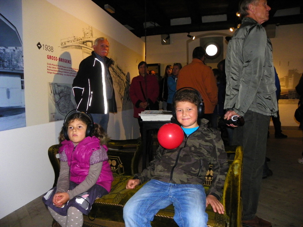 116_3412_JPG-1349565308