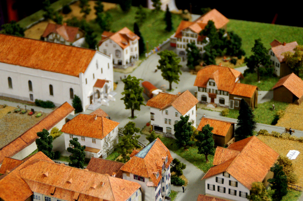 13_JPG-1349606578