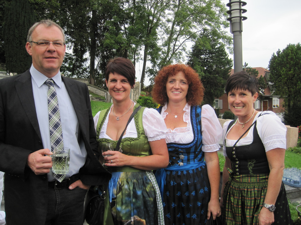 IMG_5328_JPG-1349687964