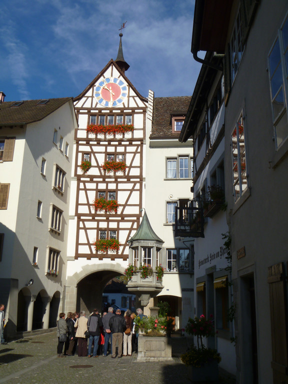 005_JPG-1349712957
