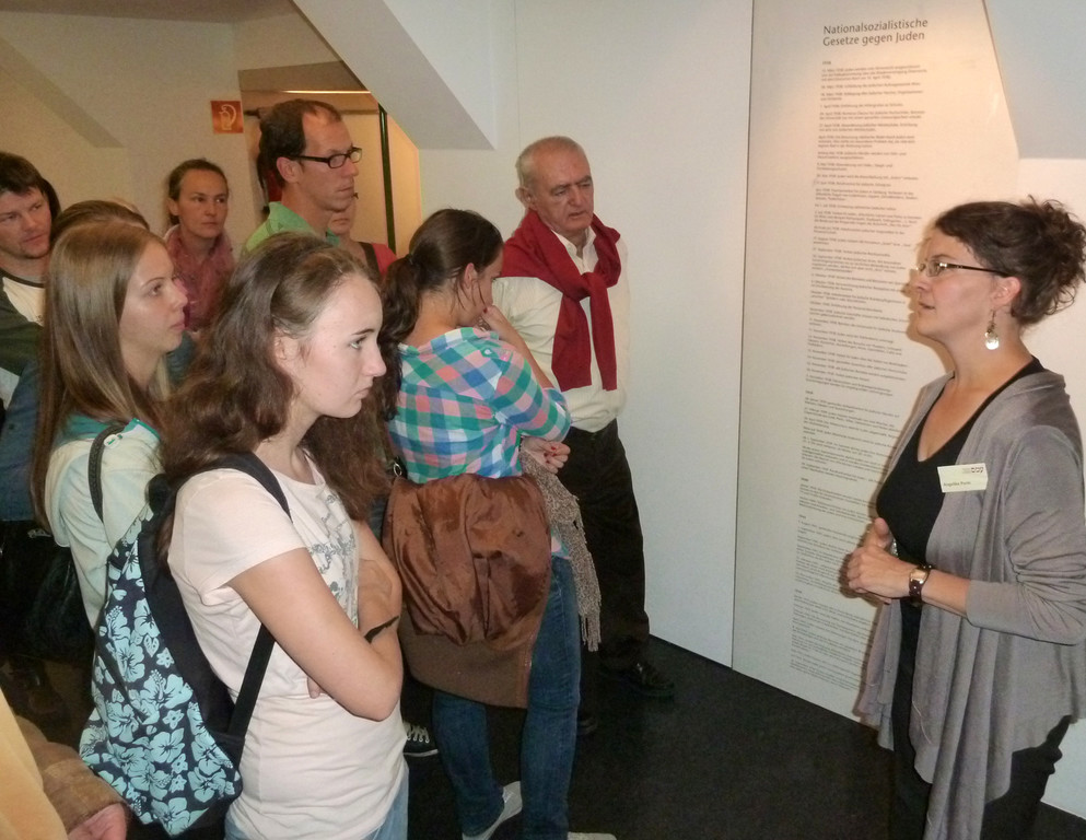 J3Fuehrung_jpg-1349717807