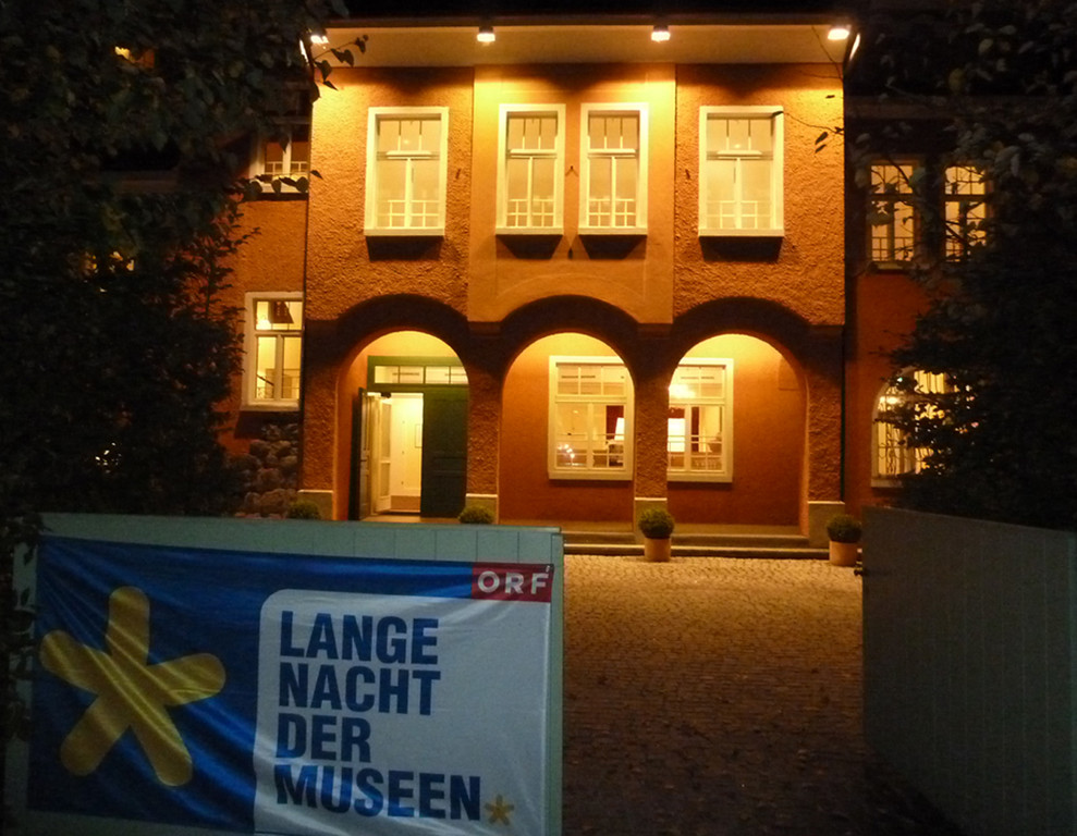 Sittikus1_jpg-1349718174