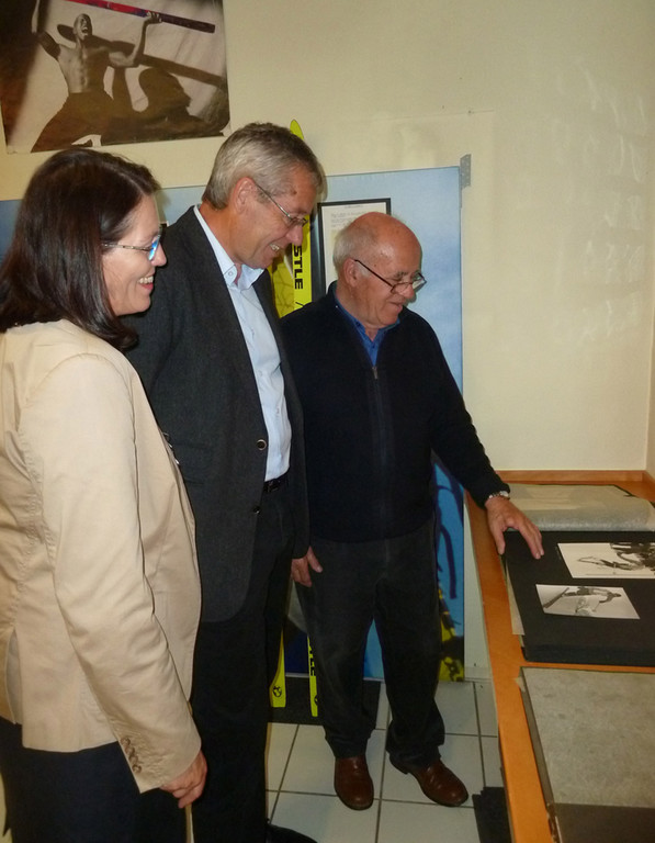 Zeit1a_jpg-1349718437