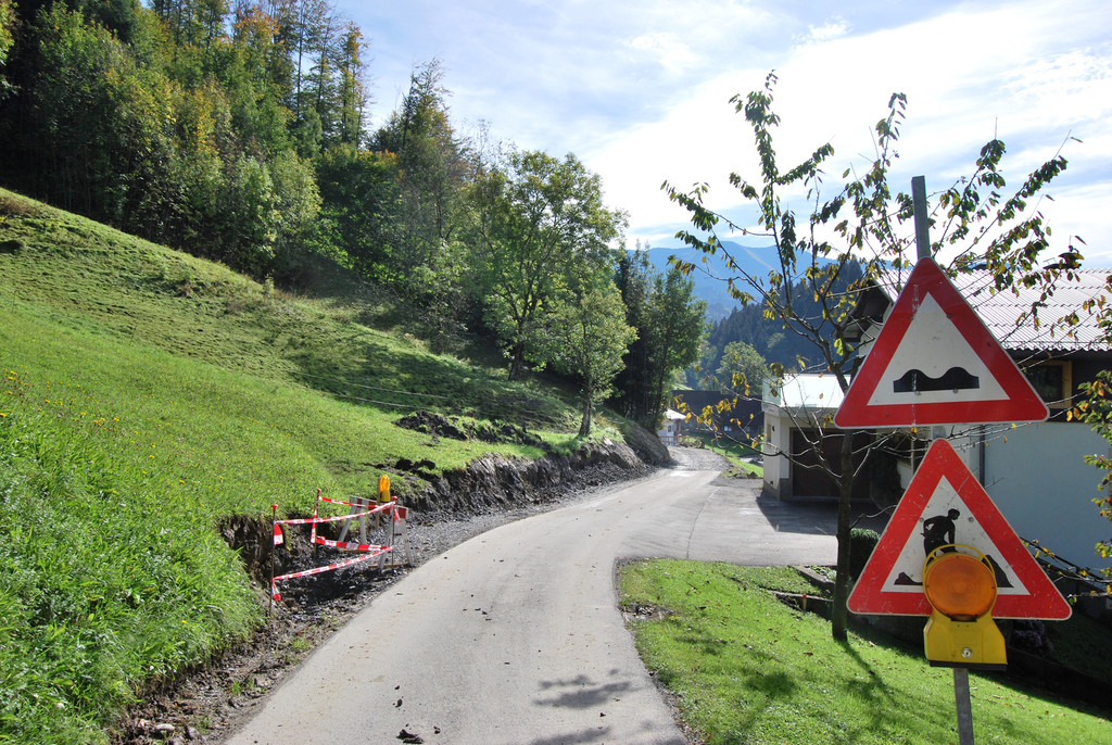 DSC_0005-1 Mit Stra__ensperren von Steinebach nach Eschenau ist zu rechnen_.jpg