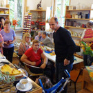 Scheck__bergabe an Melissa und Mariami 5_10_2012 013.jpg