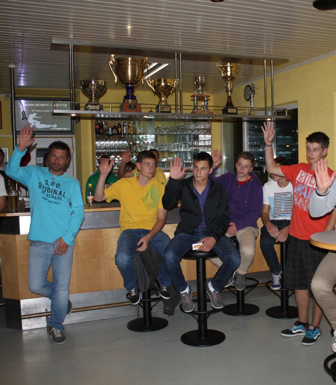 Fussball SVL Jahreshauptversammlung 2012 _9__jpg-1349877970