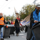 normal_11102012fmt_muelltonnendemo_fm_15.JPG