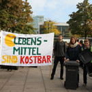 normal_11102012fmt_muelltonnendemo_fm_07.JPG