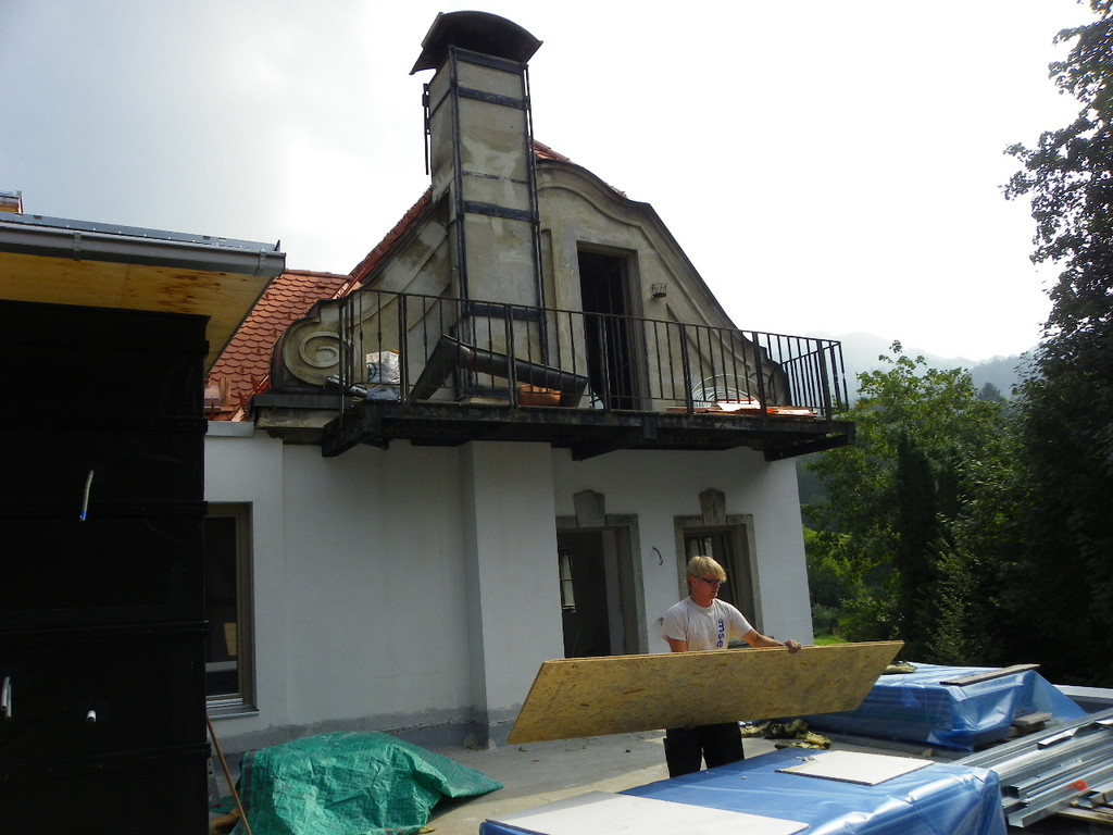 116_0521_JPG-1349991960