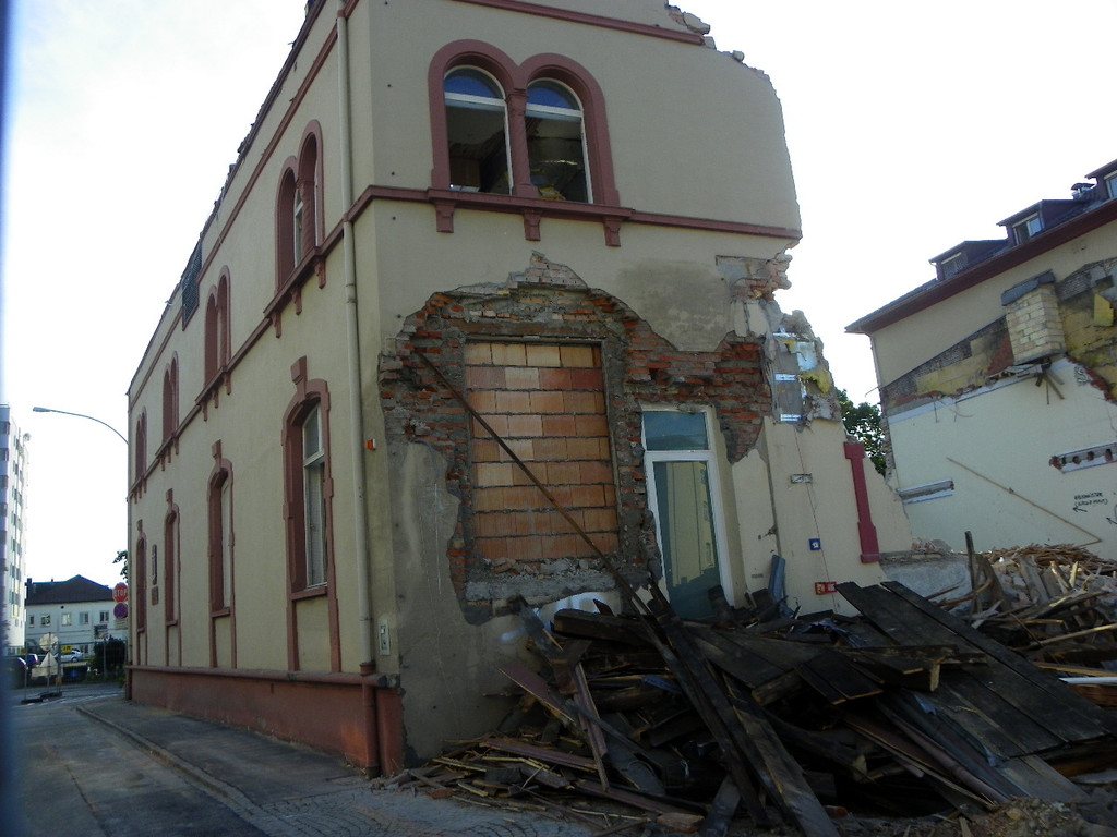 116_4312_JPG-1349998002