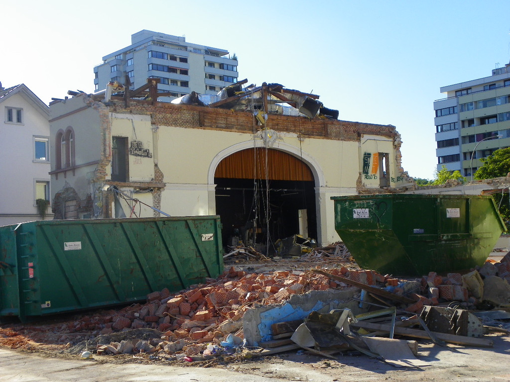 116_4368_JPG-1349998014