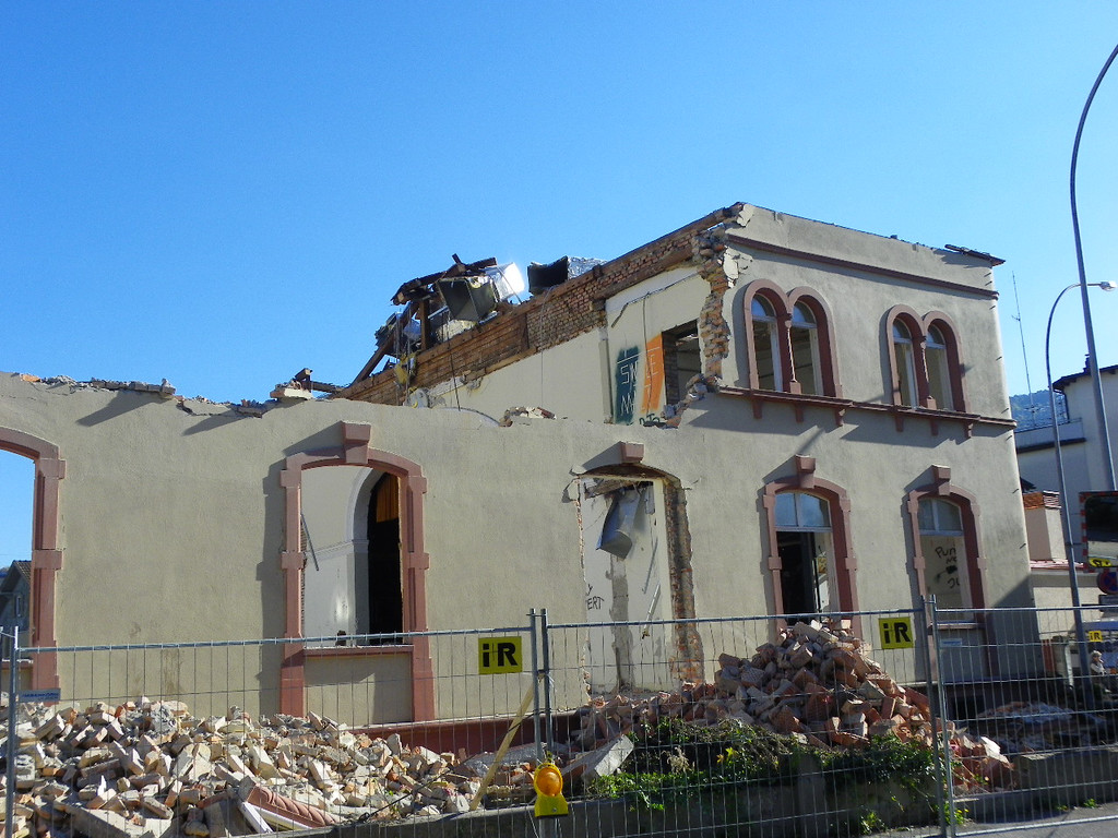 116_4378_JPG-1349998038