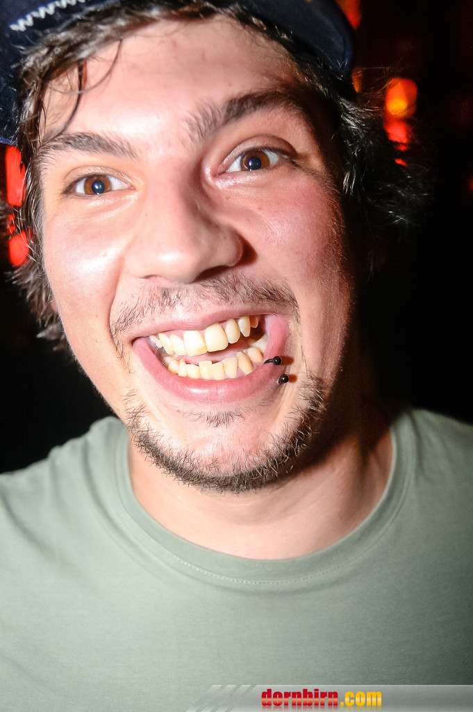 12135305.jpg