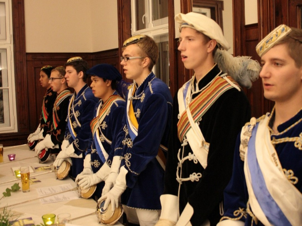 IMG_1767x_jpg-1350316285