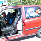 ein Auto voller Schultaschen_jpg-1350336681