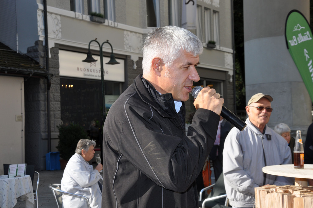 DSC_0001_JPG-1350338499