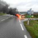 Bilder des Brandes (Aschbach Einsatzdoku Pkw Brand 16.10)