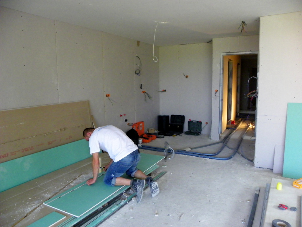 115_6683_JPG-1350429221