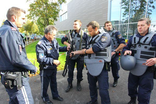 Polizeieinsatz-Oberau05.jpg