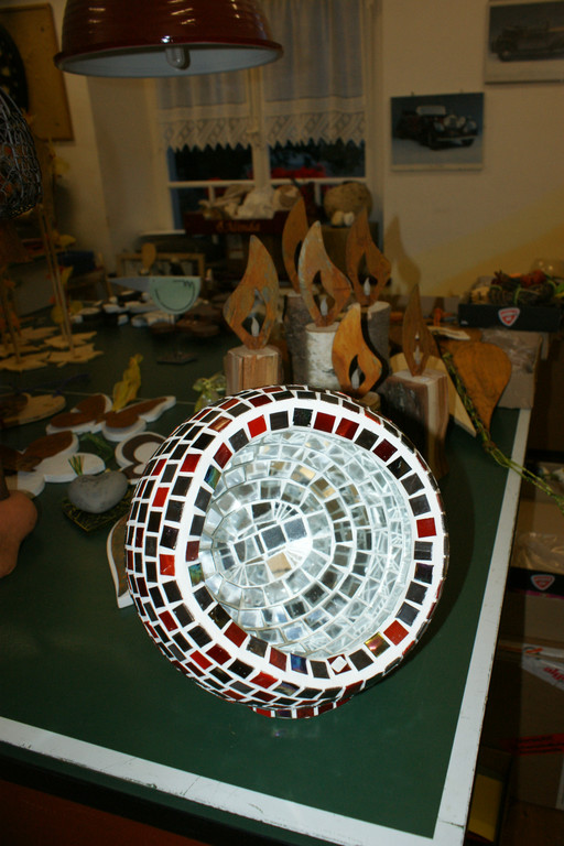 111_JPG-1350546905