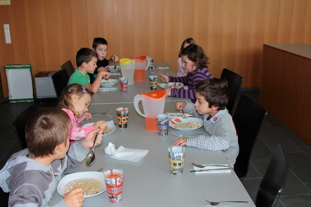 KOE_G__fis Mittagstisch 13_jpg-1350596810