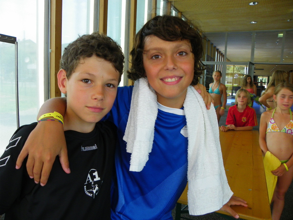 103_9955_jpg-1350598437