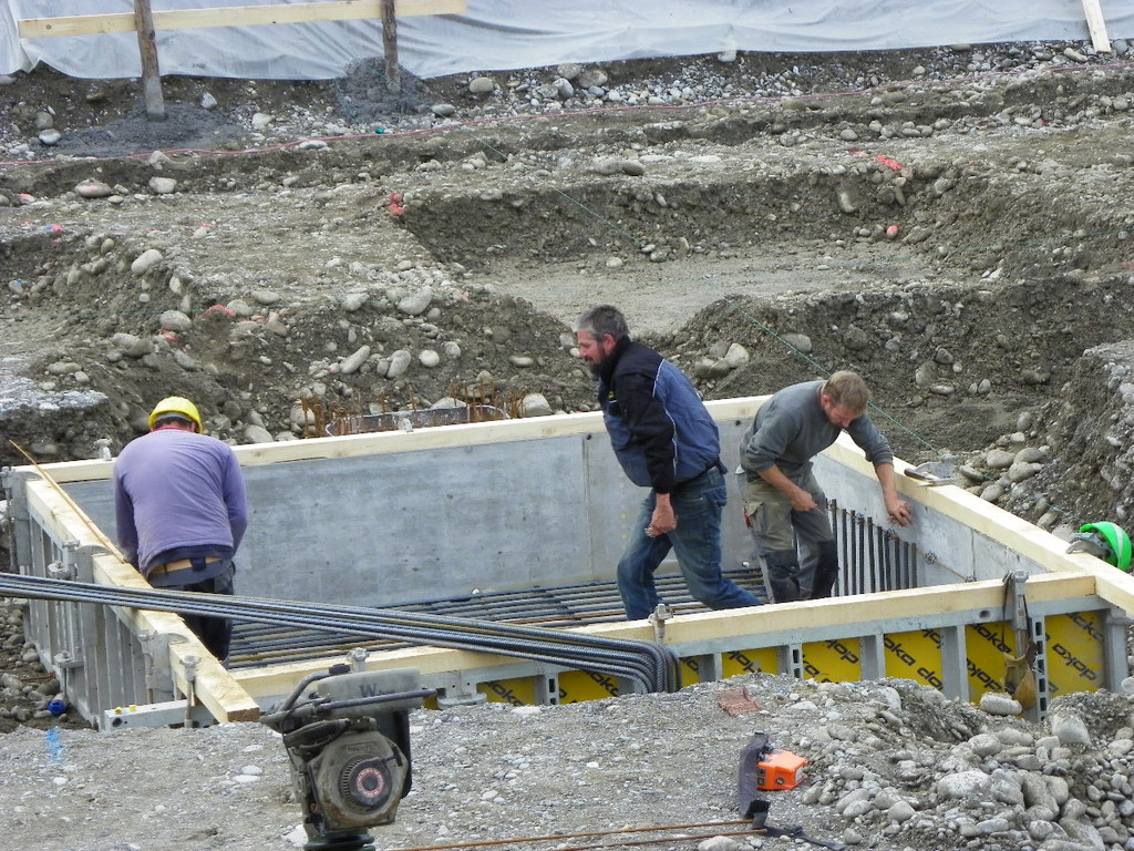 116_2902_JPG-1350603626