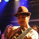 12145790.jpg