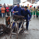 Siegie Hopfner und GR_ Werner B__hler beim buscheln.JPG