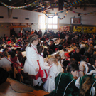 Volles Haus im Saal.JPG