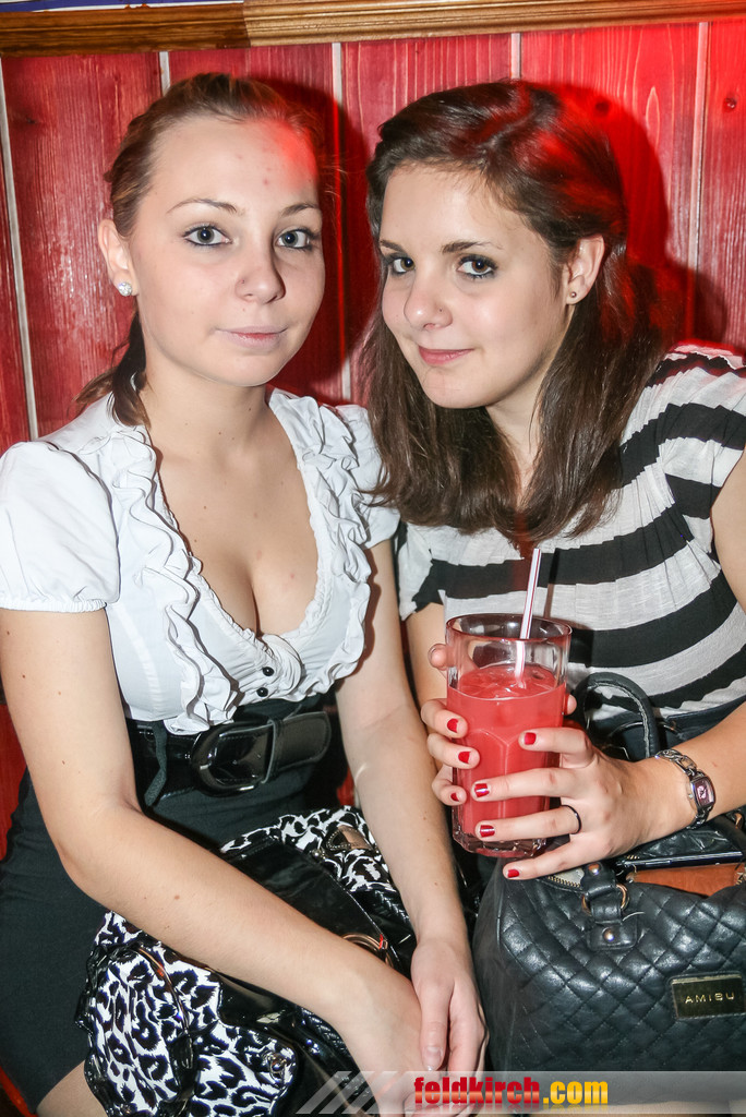 12148672.jpg