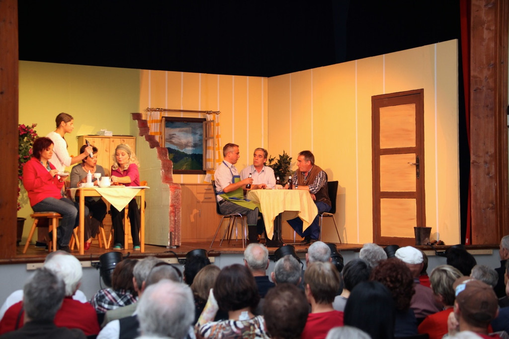 KOE_Theater Leberk__s G__fis 11_jpg-1350841133