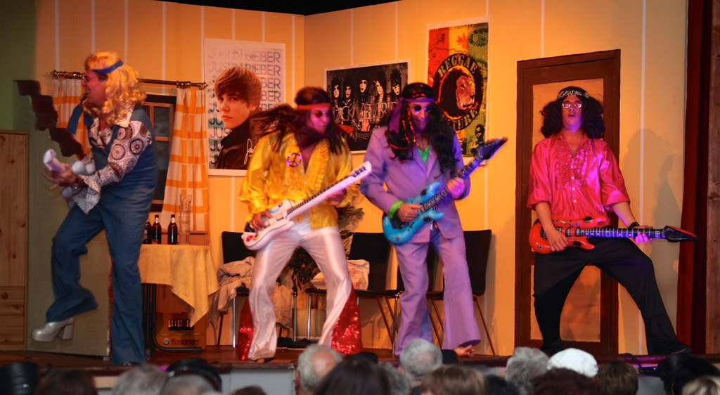 KOE_Theater Leberk__s G__fis 24_jpg-1350841211