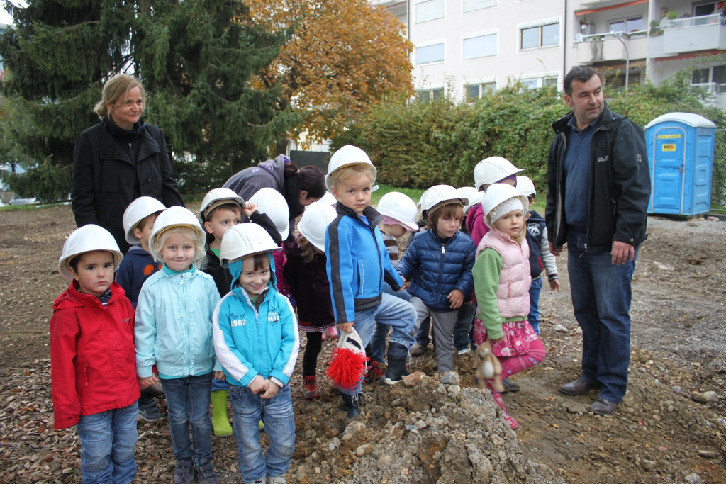 KI Neubau Klausm__hle Besichtigung Kinder 2012 _8__jpg-1351005167