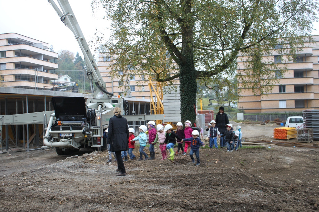 KI Neubau Klausm__hle Besichtigung Kinder 2012 _29__jpg-1351005288